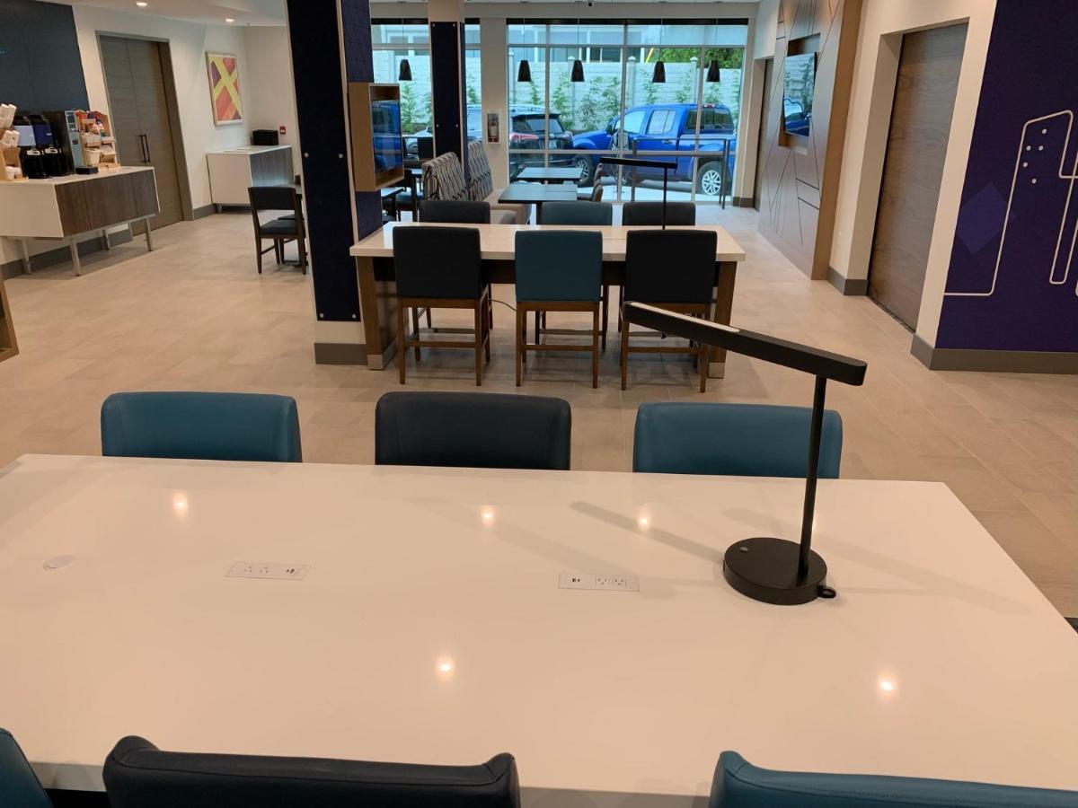 Holiday Inn Express & Suites - Courtenay - Comox By Ihg Buitenkant foto