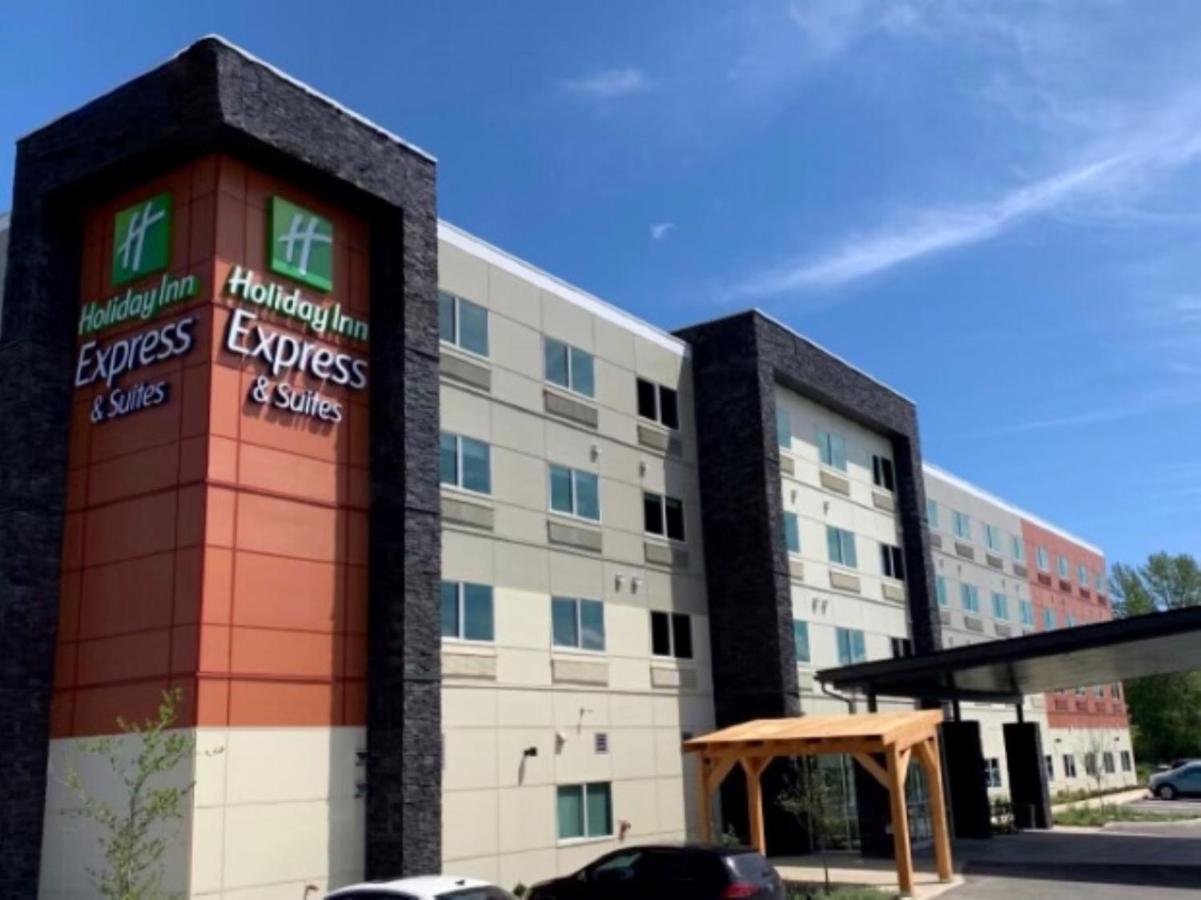 Holiday Inn Express & Suites - Courtenay - Comox By Ihg Buitenkant foto