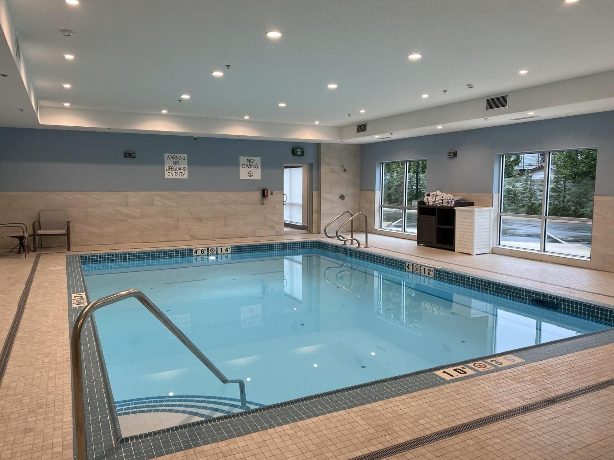 Holiday Inn Express & Suites - Courtenay - Comox By Ihg Buitenkant foto